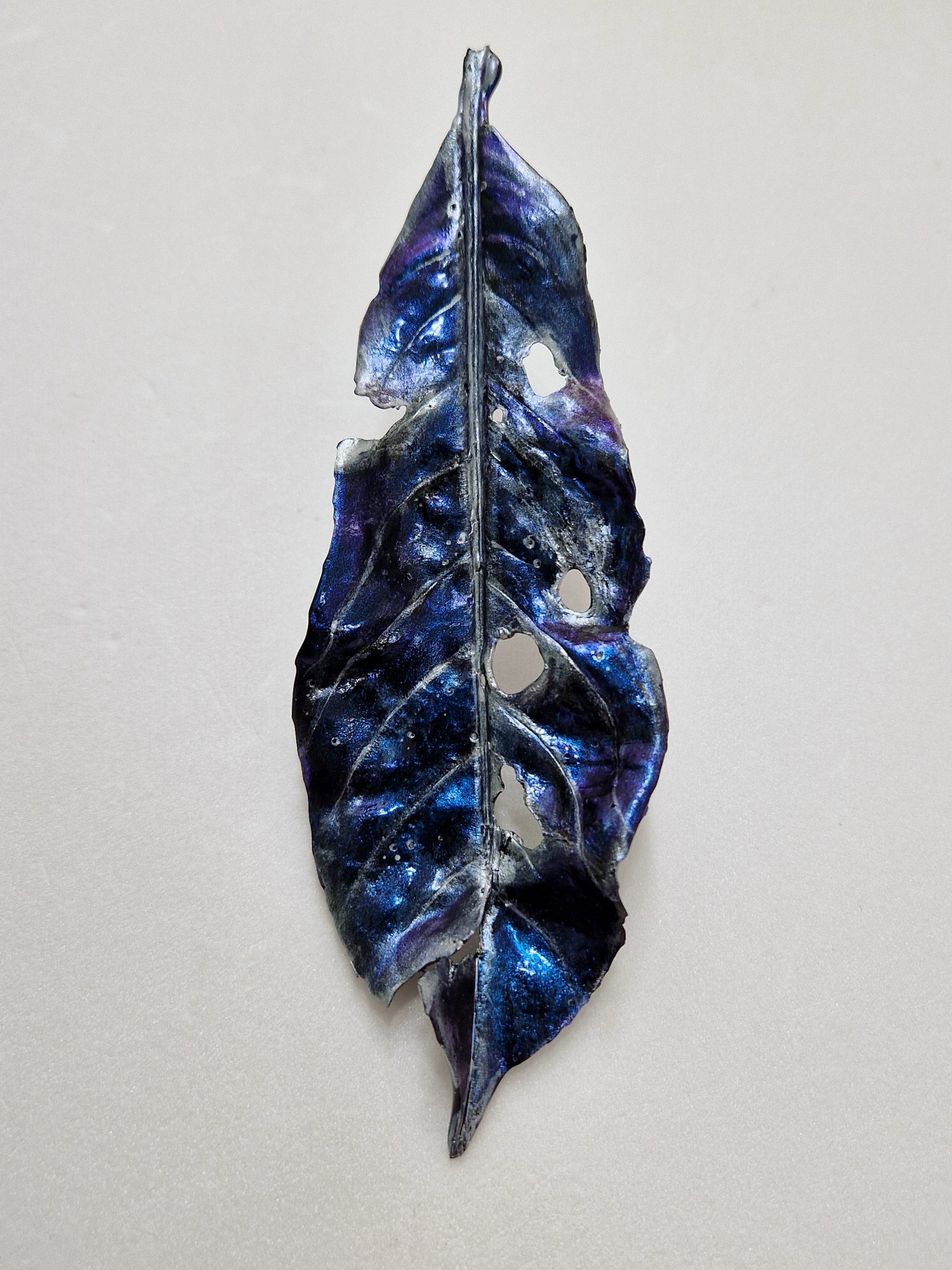 Distressed Cherry Laurel Leaf
