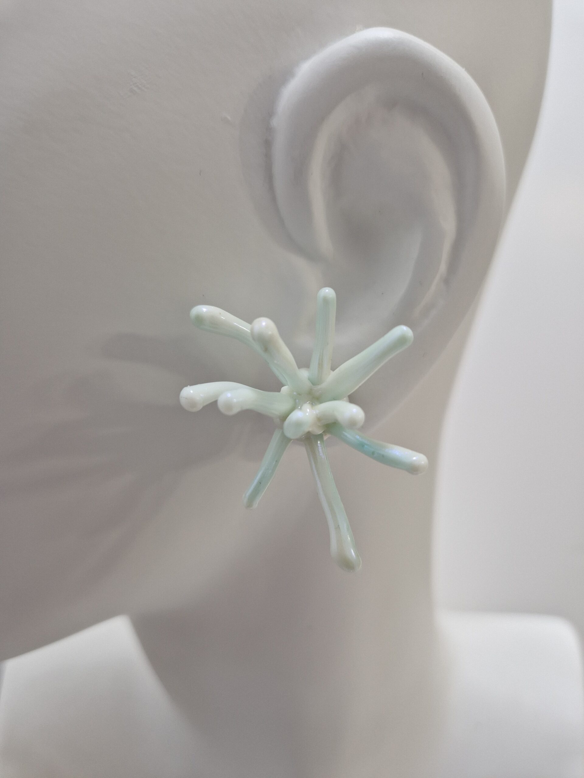 Light Turquoise Sea Anemone